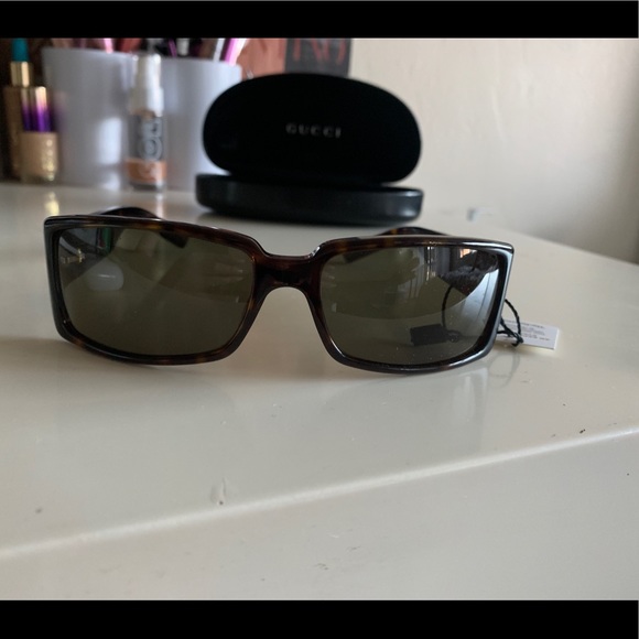 Gucci sunglasses - Picture 3 of 5
